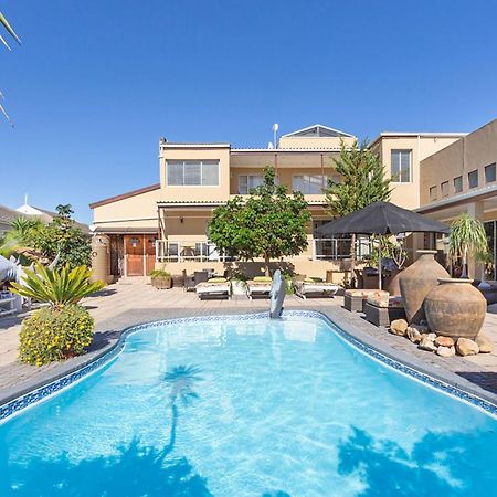 Kwantu Guesthouse 1 Cape Town Bagian luar foto