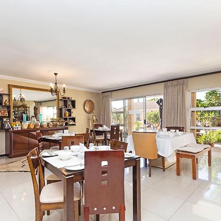 Kwantu Guesthouse 1 Cape Town Bagian luar foto