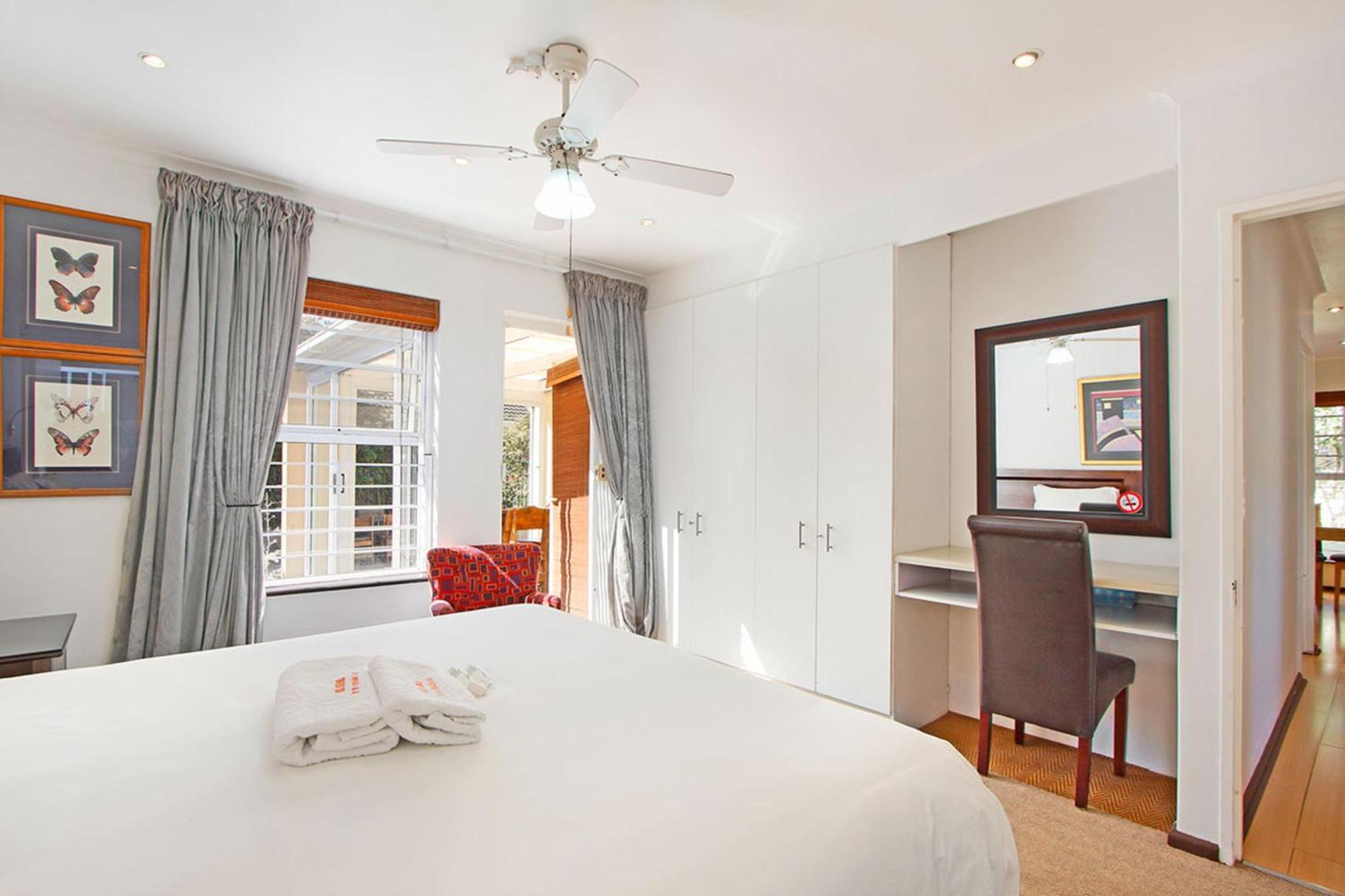 Kwantu Guesthouse 1 Cape Town Bagian luar foto